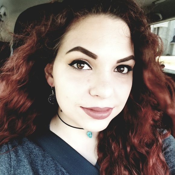 Meet your Posher, Autumn - Picture 3 of 3